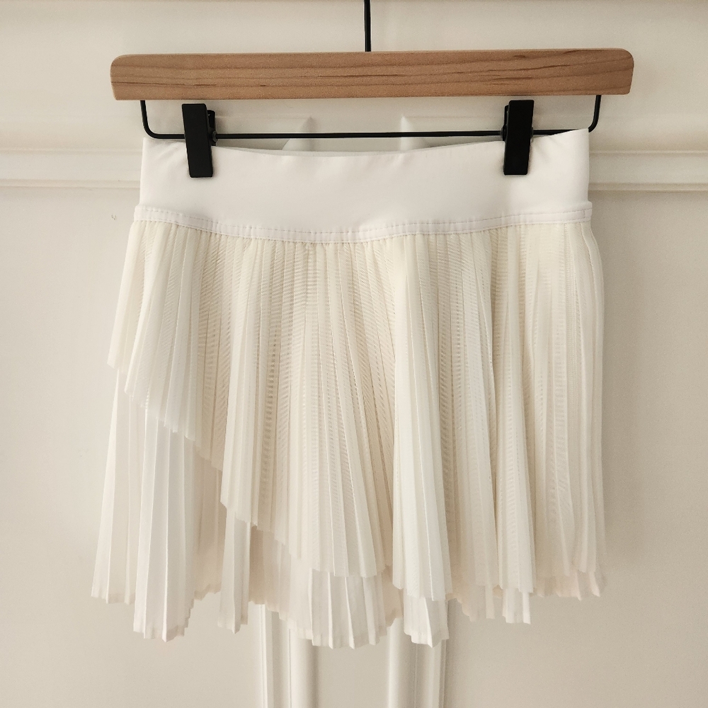 Lululemon Tiered Pleats High Rise Tennis Skort White Size 4 - Picture 5 of 14